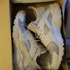 Nike Air Huarache Run Ultra SE